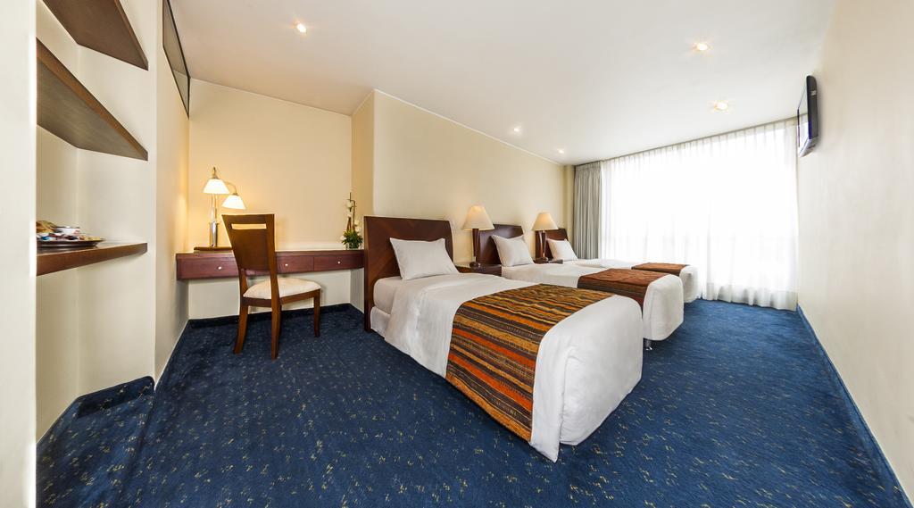 Hotel 51 Plaza Bogotá Extérieur photo